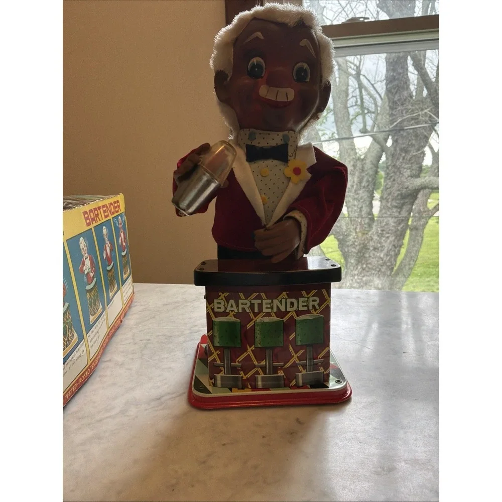 VTG African-American Rosco Bartender Charlie Weaver  Battery Powered Tin Japan